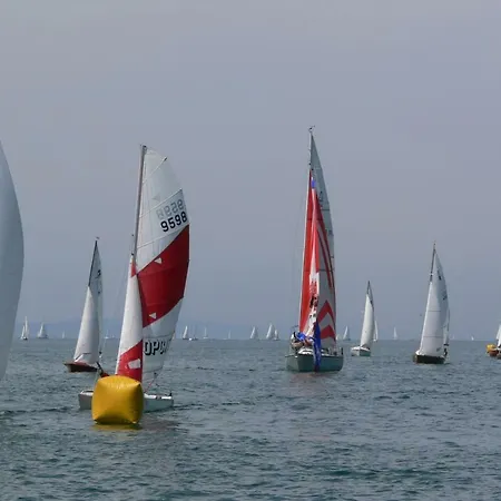 דירה Linke Am Bodensee *